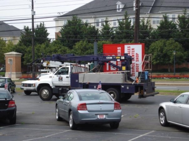 Reed Brothers Automotive Signs Go Up