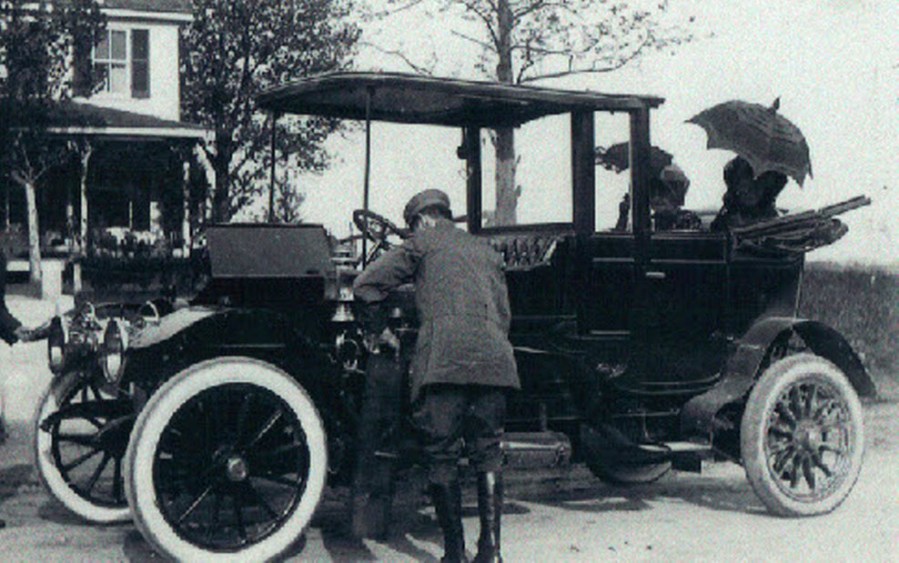 Lewis Reed as Chauffeur