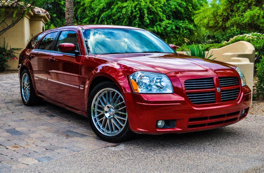 2005 Dodge Magnum