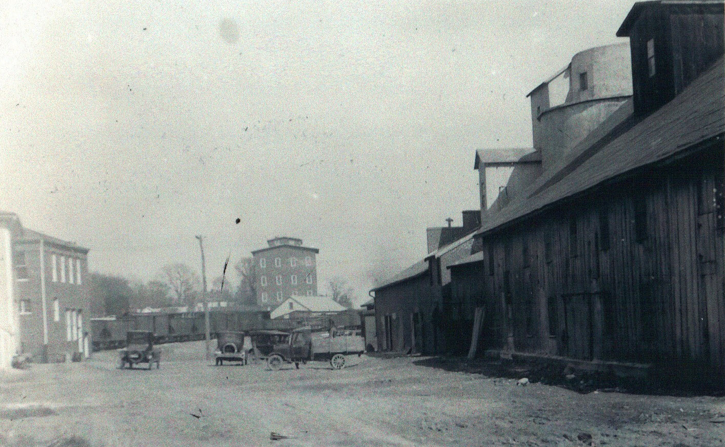 Thomas & Co Cannery 1917