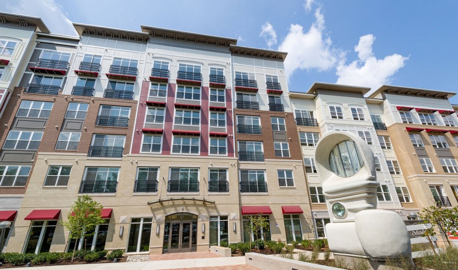 Bainbridge Shady Grove Metro Apartments