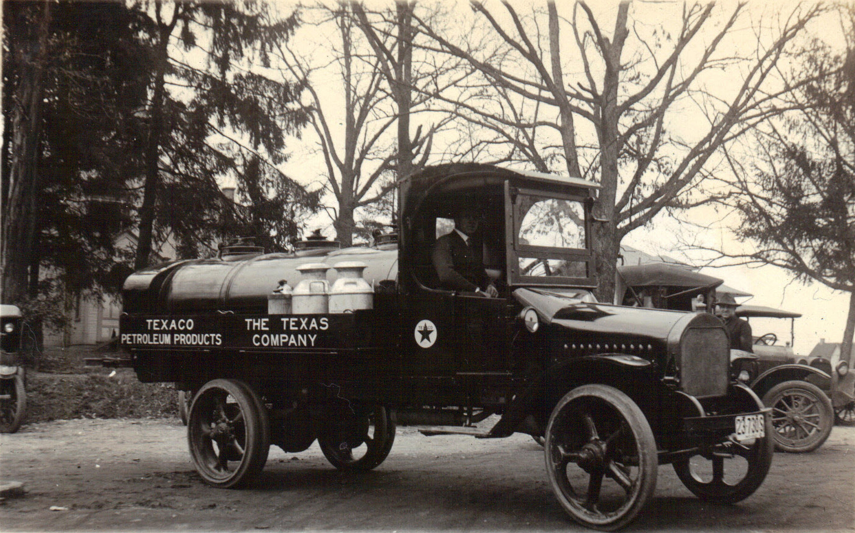1917 Texaco tanker truck