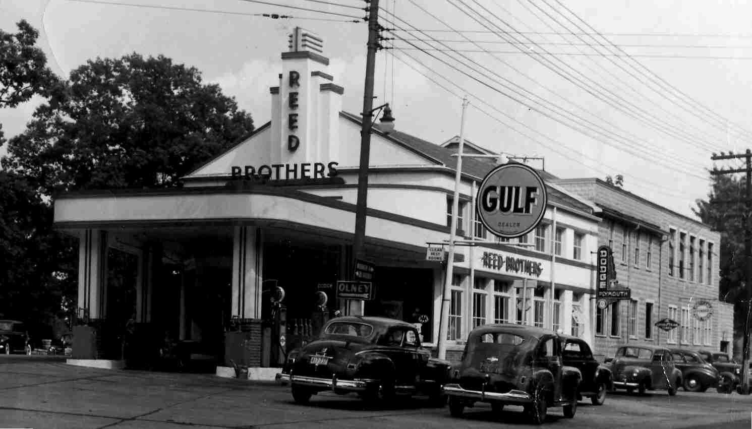 Reed Brothers Dodge 1936 After WW II and the Addition of Gulf Gas