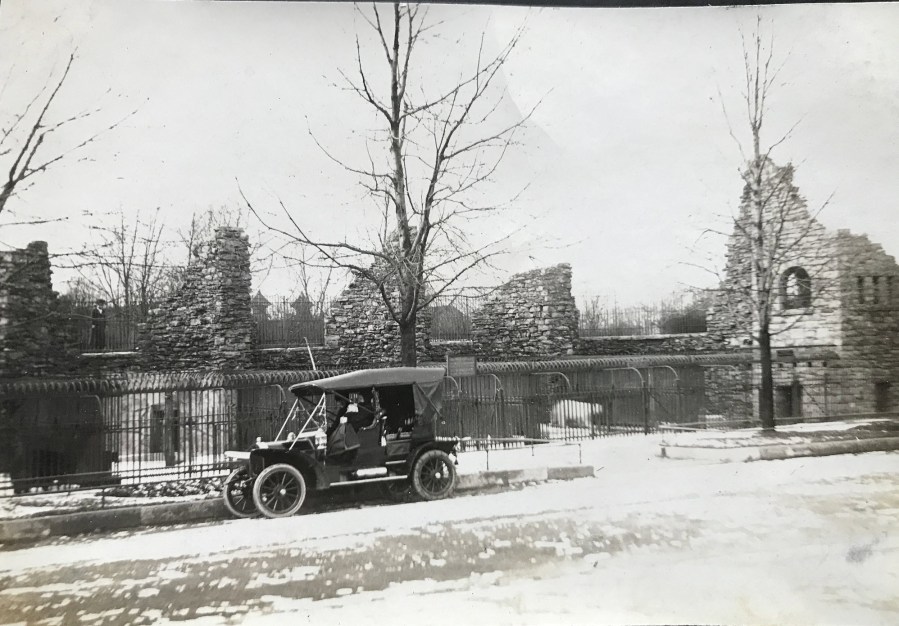 Bear Pits Buffalo Zoo 1920s