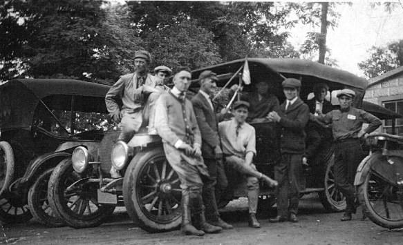 1915 original sales and service staff