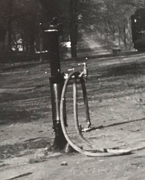 1915 Bowser pump