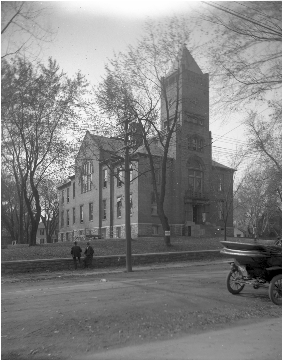 Red Brick Courthouse 1914