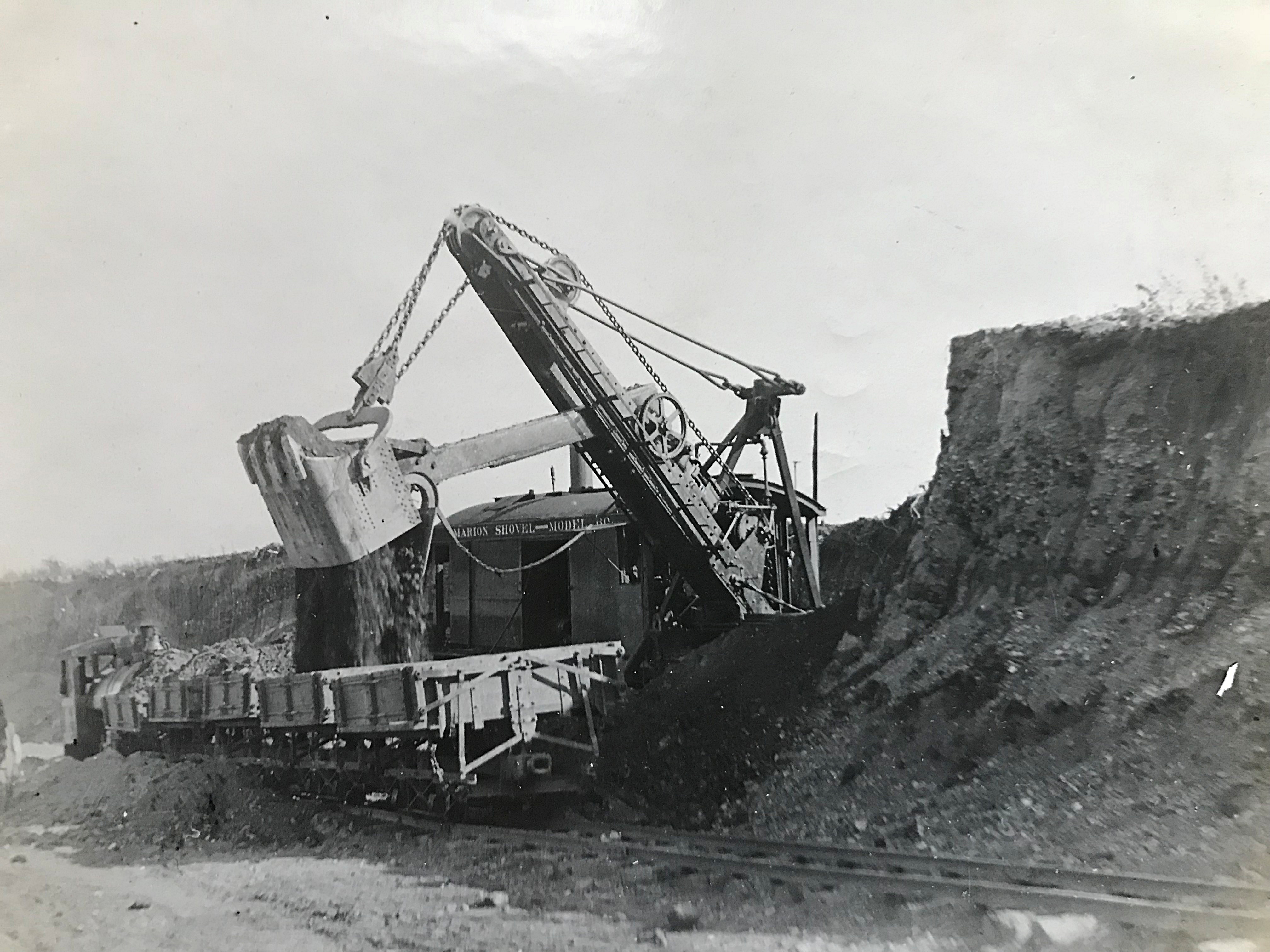 1912 Marion steam shovel