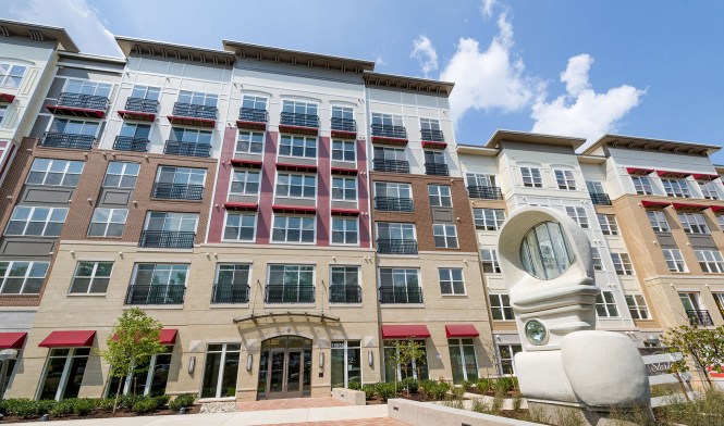 Bainbridge Shady Grove Metro Apartments