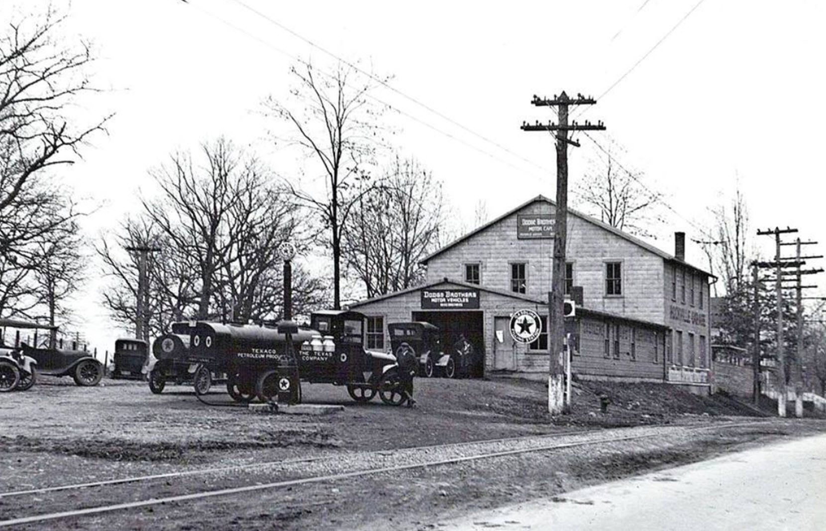 Rockville Garage with 2 story addition