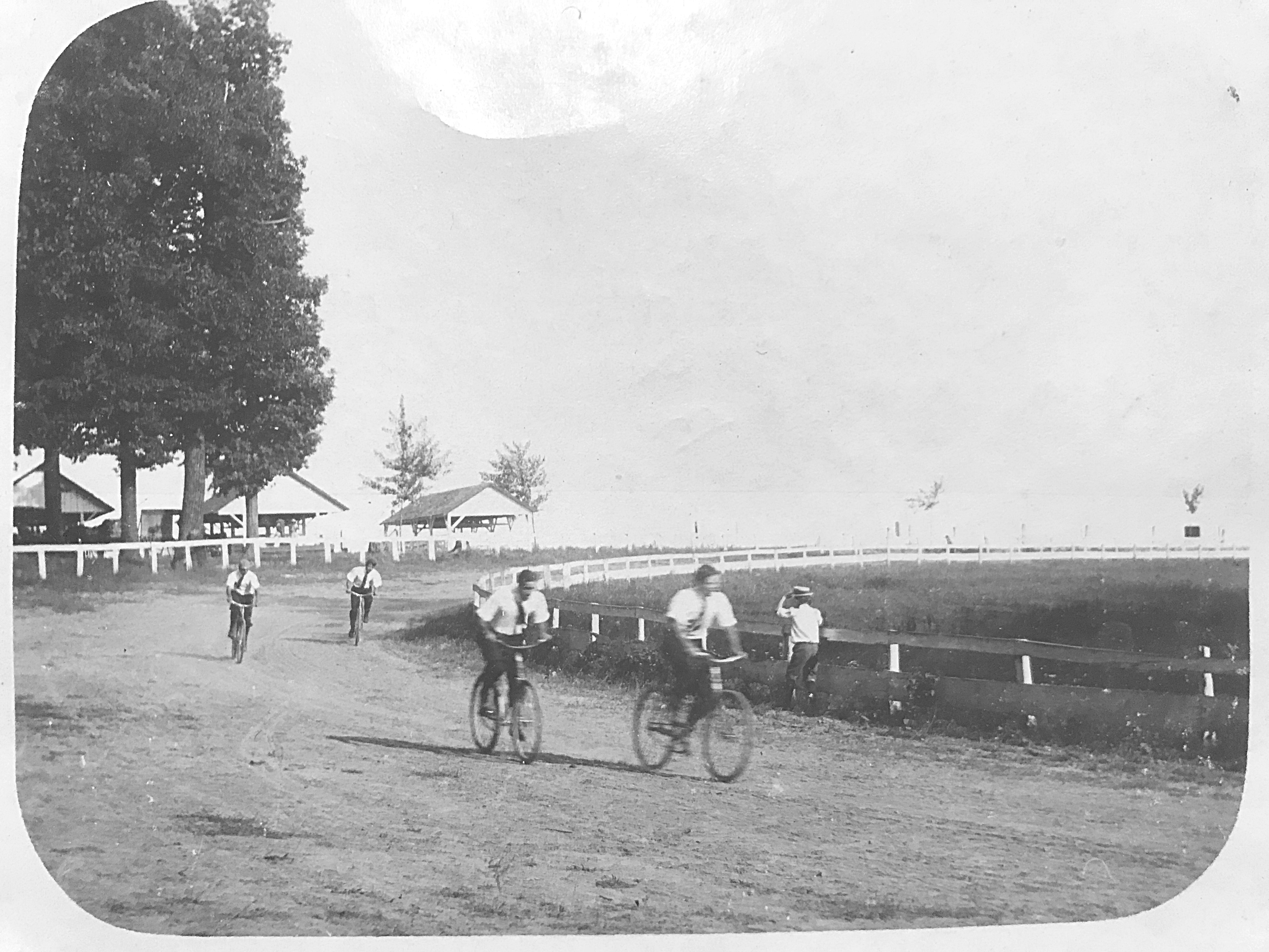 1915 Bicycle Race