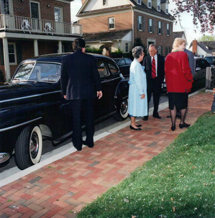 1946 Dodge Deluxe 4-door Sedan Fluid Drive
