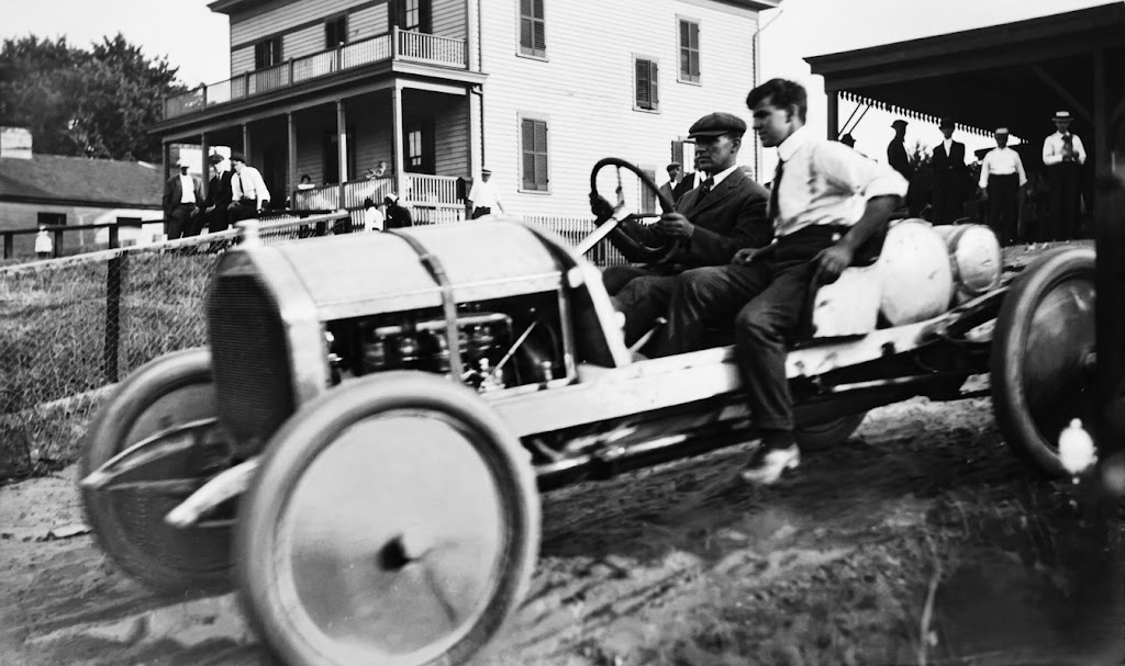 Two-man race car