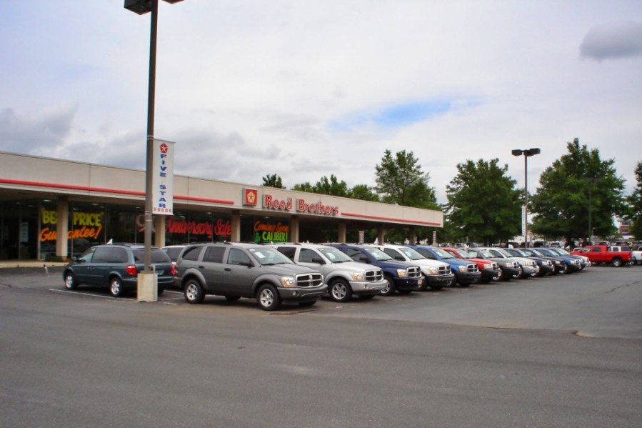 Reed Brothers Dodge 2006